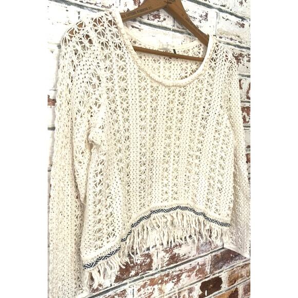 Anthropologie Akemi + Kin Open Knit Crochet Fringe Boho Franja Pullover Blouse - Picture 6 of 12
